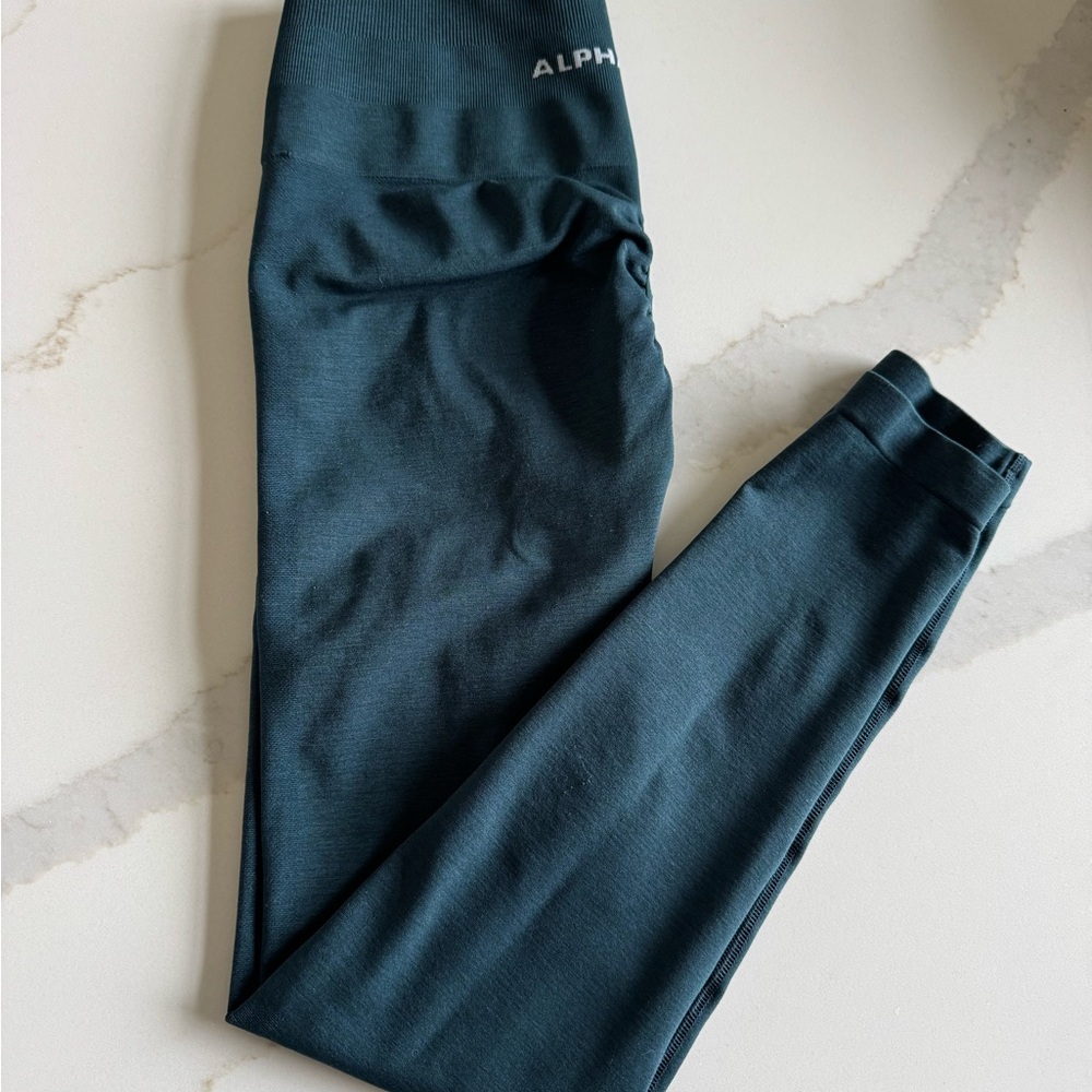 Alphalete Amplify Workout Legging